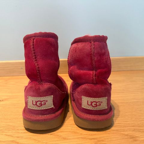 Ugg 26, vintersko, rosa