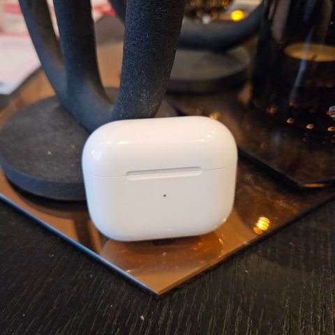 MagSafe Charging Case for AirPods (3rd generation) *2021 modell/A2566*