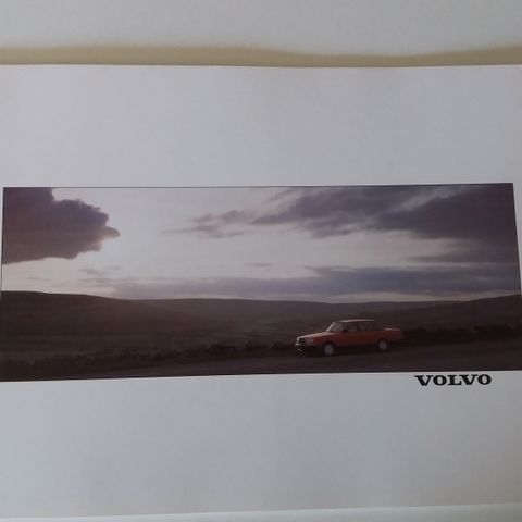 1990 VOLVO 240 -brosjyre. (Svensk tekst)