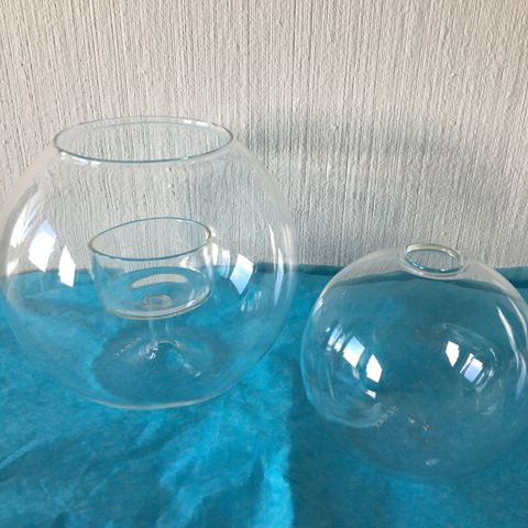 Liten vase og telysestake i glass