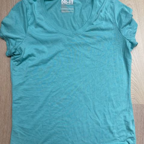 Nike t-shirt str M