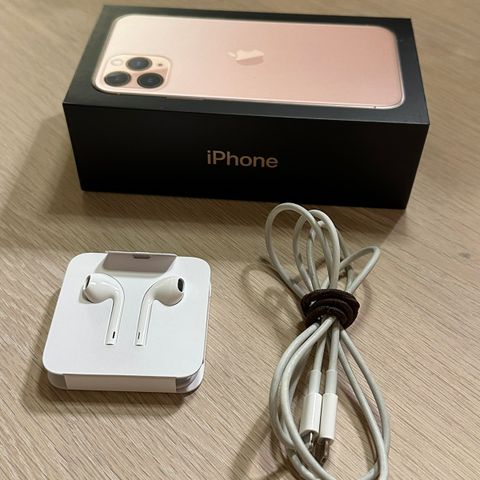 Iphone 11 Pro Gold 64GB + noe tilbehør selges