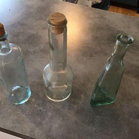 Fine .eldre flasker