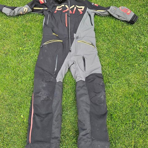 MEN'S RANGER INSTINCT LITE
MONOSUIT