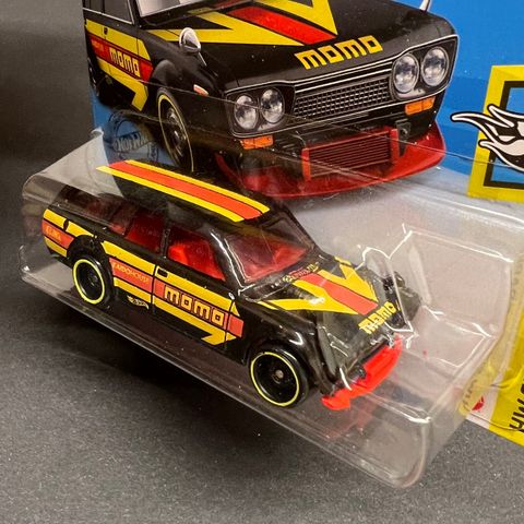 Hot Wheels Datsun Bluebird Wagon 510 -  Speed Graphics - GHF35