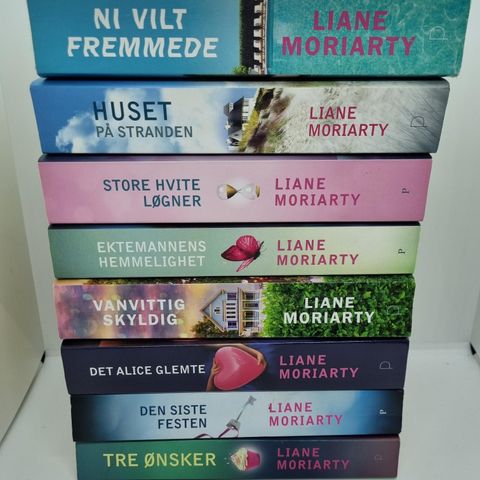 8 stk Liane Moriarty norsk pocket bøker