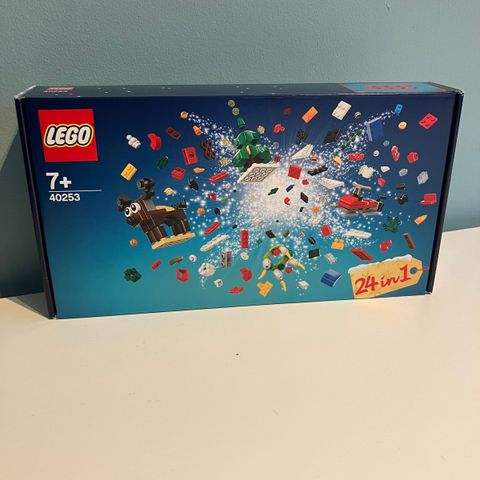 Lego 40253 Christmas build-up