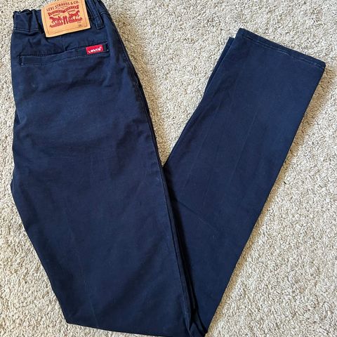 Levi’s chinos str. 16 år (liten str.)