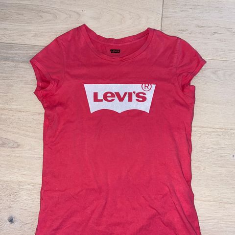 Levis t-skjorte