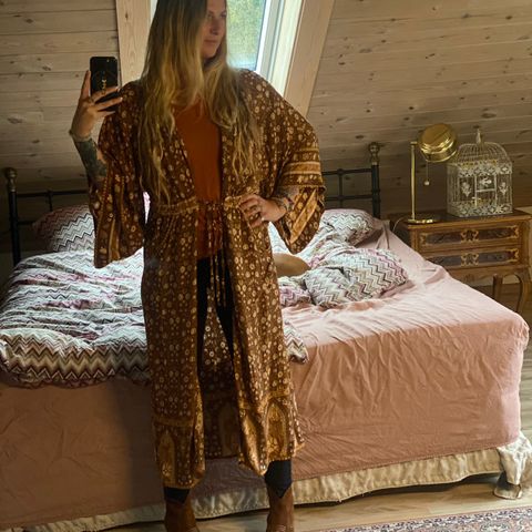 Nydelig boho kimono!