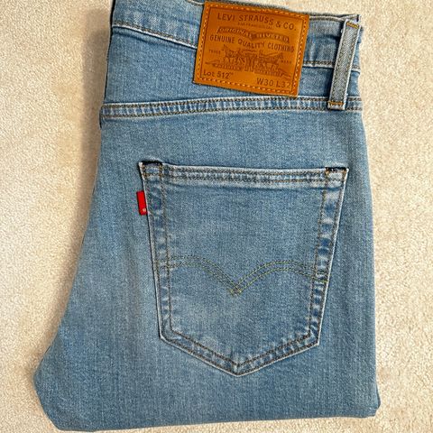 Levis 512 jeans (W30 L32)