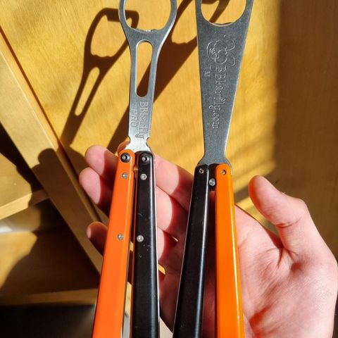 Butterfly Kniv / Balisong Flaskeåpner | BBbarfly