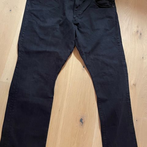 Sorte Polo Ralph Lauren jeans str 42/32 - meget pent brukt