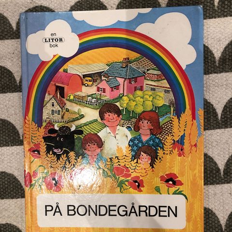 En Litor bok På bondegården 1977 (hentes/sendes)