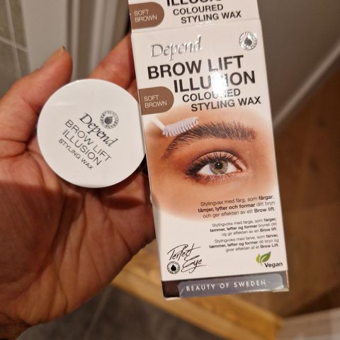 Brow lift wax