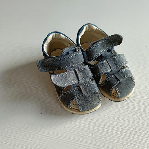 Sandaler til barn, str24