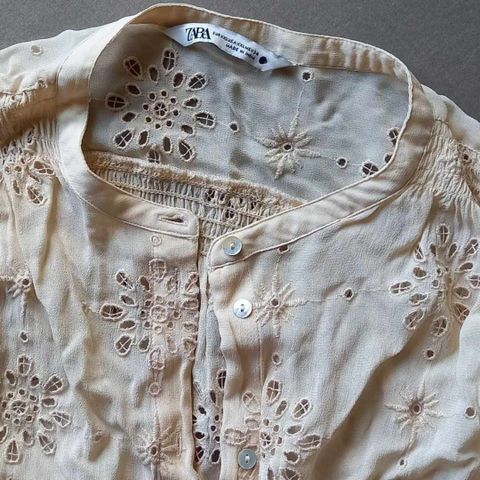 ZARA - bluse - georgette - brodert - XXL!