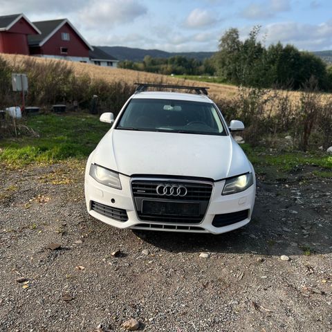 Audi A4 B8 2010 Quattro Selges kun i deler!!!