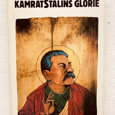 BokFrank: Miklòs Vàmos; Kamerat Stalins glorie (1986)