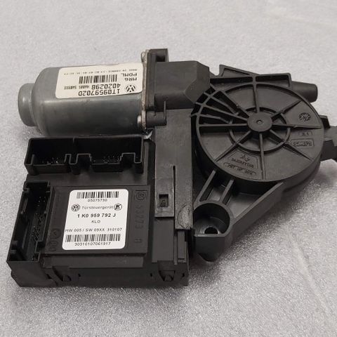 Høyre Foran Ruteheis, kun motor, 1 K0 959 792 J / 1T0959702D