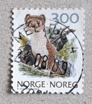 NK 1059. Norsk Fauna II. RØYSKATT. Stemplet MELHUS 24. 08. 89