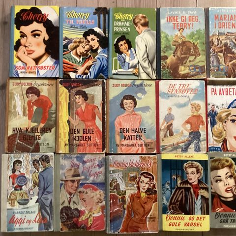 Gamle ungpikebøker fra 1950 tallet.