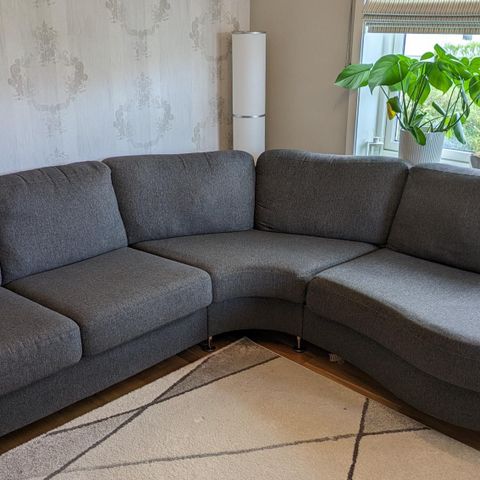 Fin mørk grå modul hjørne sofa