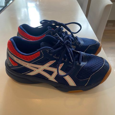 Asics joggesko str 34,5