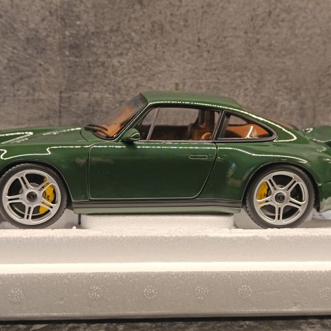 Almost Real  Porsche - 911 964 RUF SCR Coupe - Irish Green 2018 skala 1:18