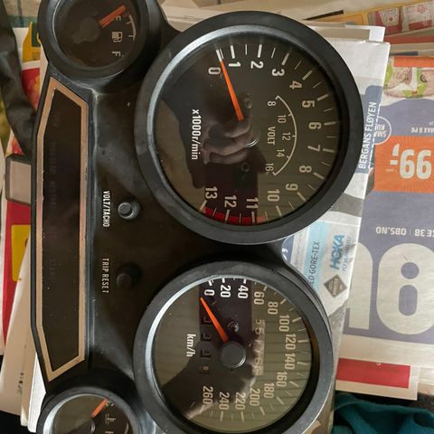 KAWASAKI GPZ 1000 RX SPEEDOMETER