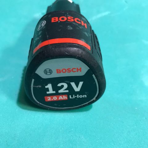 Bosch 12V , 2Ah batteri