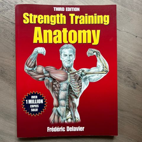 Strenght Training Anatomy bok