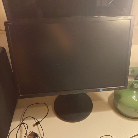 Pc skjerm billig gaming / kontor 24"ere