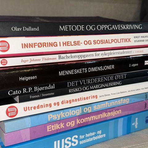 Studiebøker til vernepleie/ sykepleie/ sosionom/ barnehagelærer o.l