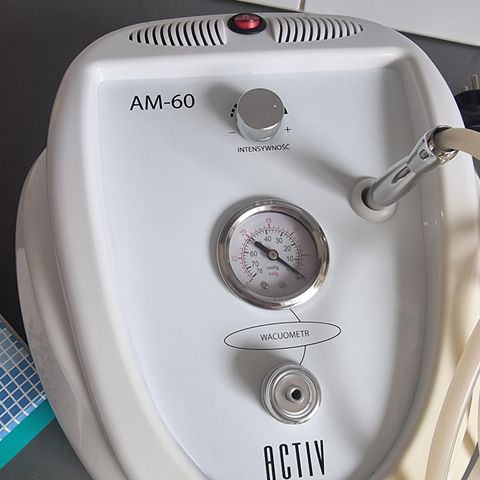 Micro dermabrasion machine