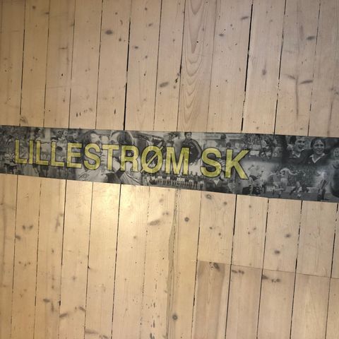 Lillestrøm SK ( LSK ) - superflott nytt skjerf