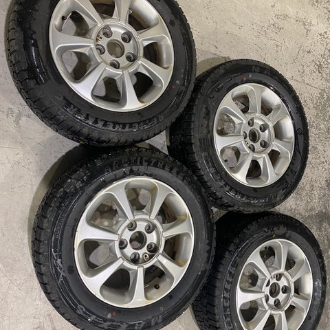 215/60 r16 5x114,3 vinterhjul