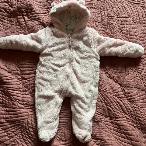 Heldress teddy/  str. 62 lite brukt