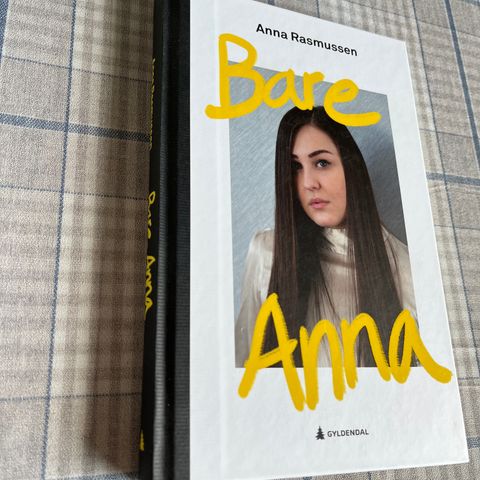 Anna Rasmussen - Bare Anna