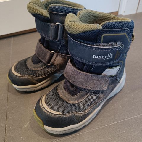 Vintersko Superfit str 28