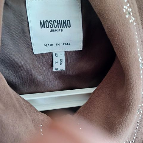 Moschino brun,Epilogue  ny, vintage Hardob sort og hvit jakke,blazer
