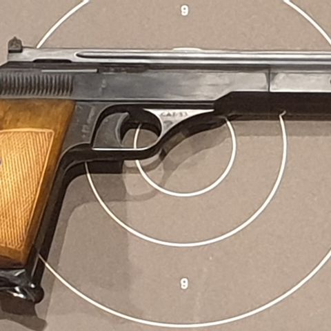 Brukt pistol Bernadelli mod 69 kaliber 22lr.