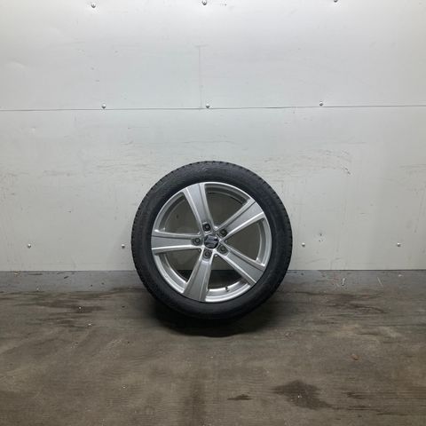 Suzuki Vinter 17" dekk og felg