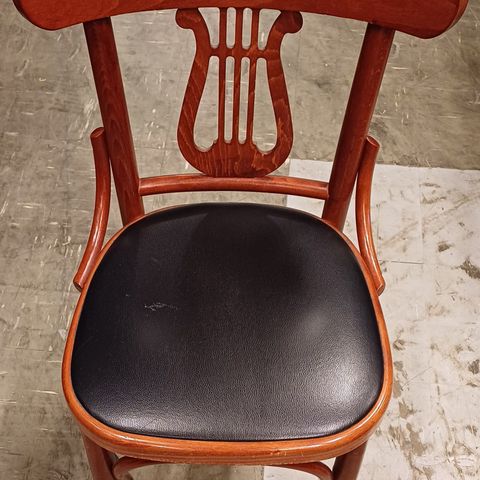 Brune Antikk look Kvalitets stoler - Møbler Fra EM Drift AS