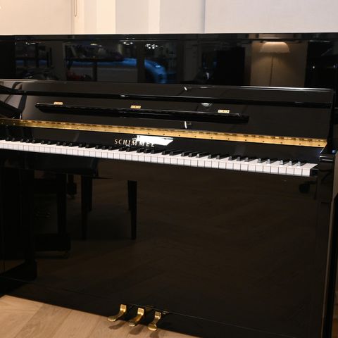 Schimmel 115 cm piano