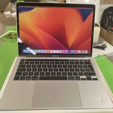 Macbook Pro 13" 2019 | 512 GB SSD | 16 GB MInne