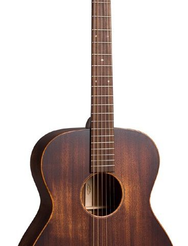 PÅ LAGER! Martin 000-15M StreetMaster - Mahogni gitar med vintage design