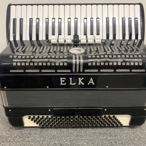 Elka 3-korig pianotrekkspill