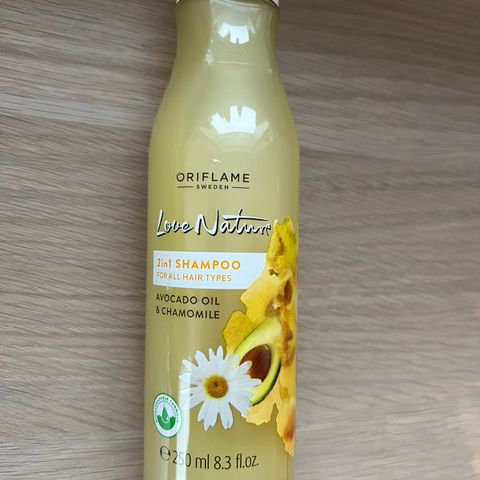 Oriflame shampoo - ny! Avocado oil and chamomile
