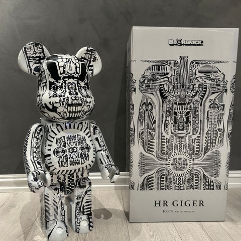 Bearbrick 1000%